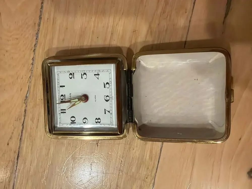 Vintage Sloan Travel Alarm‎ Clock Wind-Up Made in Japan Black Clamshell Case